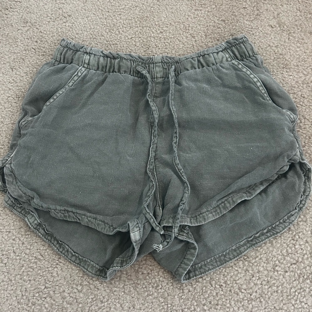 American Eagle XS green shorts with ties